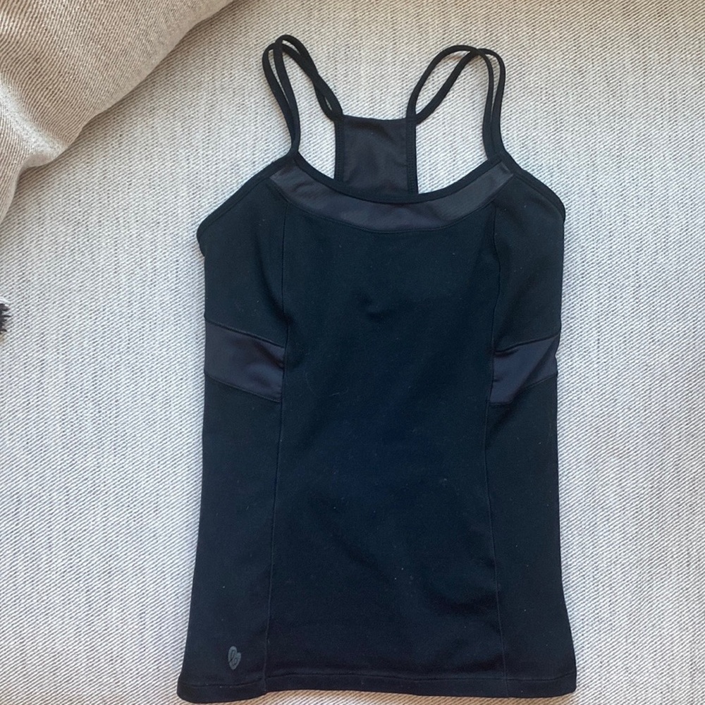 Black Ellie workout top